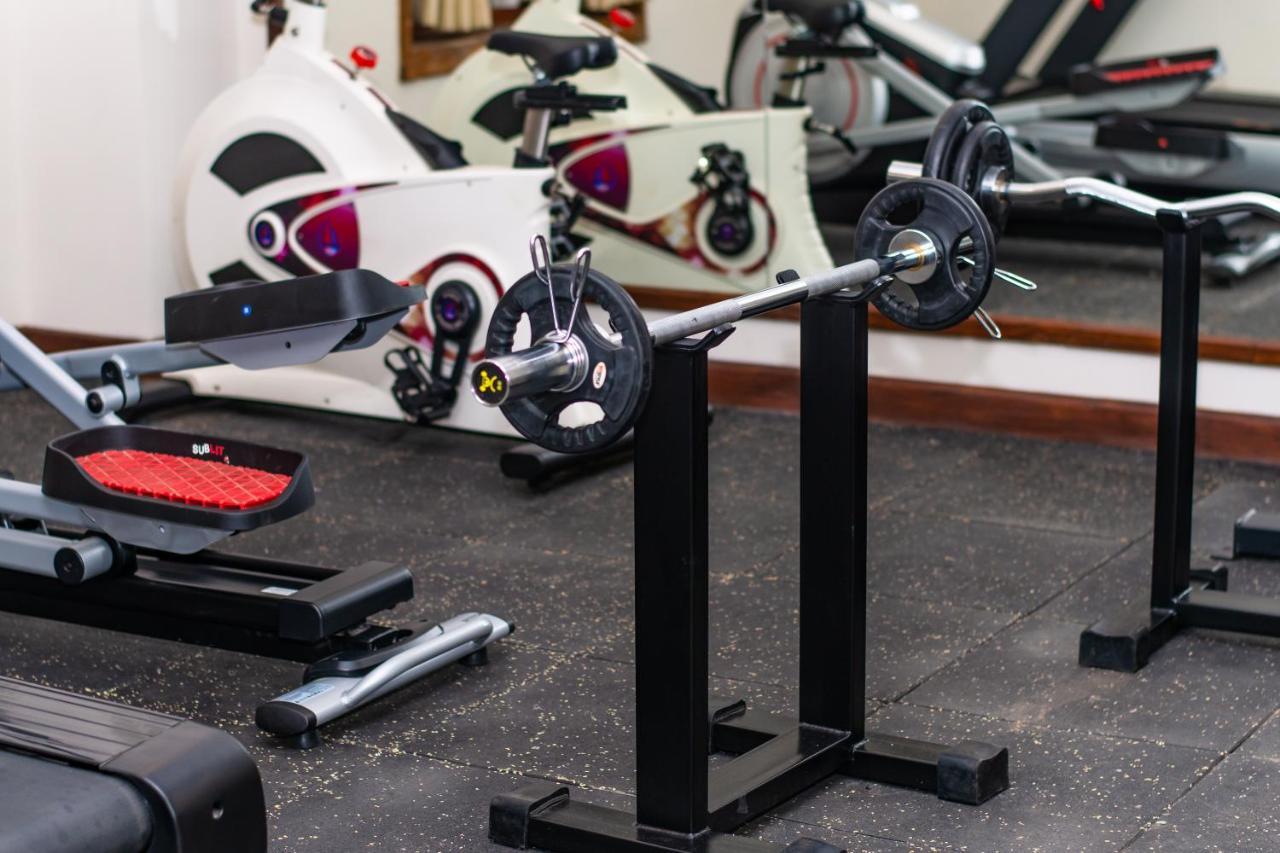 Basera Boutique Hotel Catmandu Exterior foto A barbell on a rack