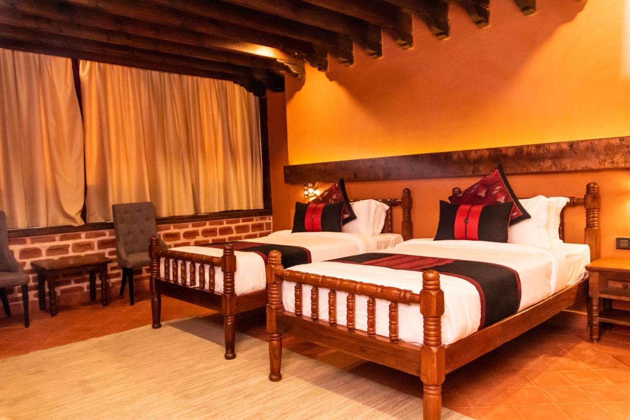 Basera Boutique Hotel Catmandu Exterior foto Deluxe Room
